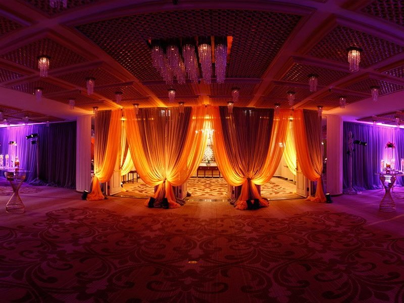 trade-ballroom.jpg